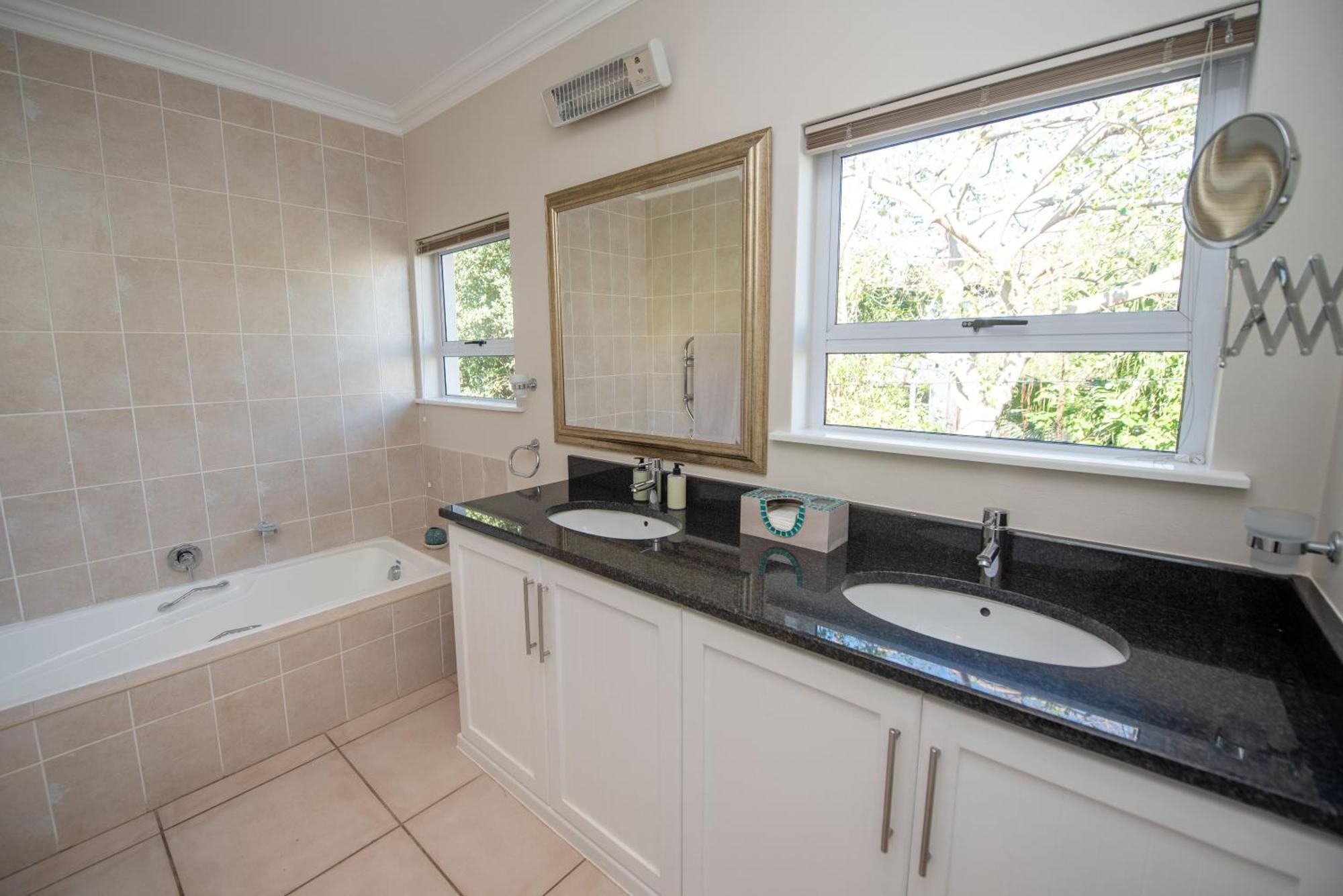 Lovely 2 Bedroom Rental Unit With Exquisite Views Plettenberg Bay Ngoại thất bức ảnh